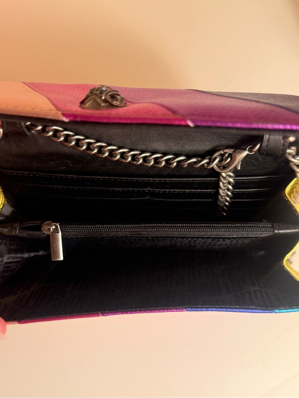 Kurt Geiger: Kensington Metallic Rainbow Crossbody Wallet - Picture 5 of 6